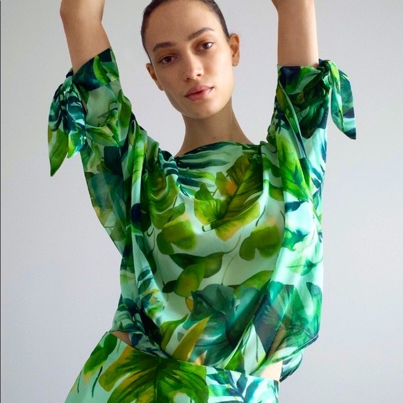 Semi-Sheer Green Tropical Blouse - Picture 1 of 4
